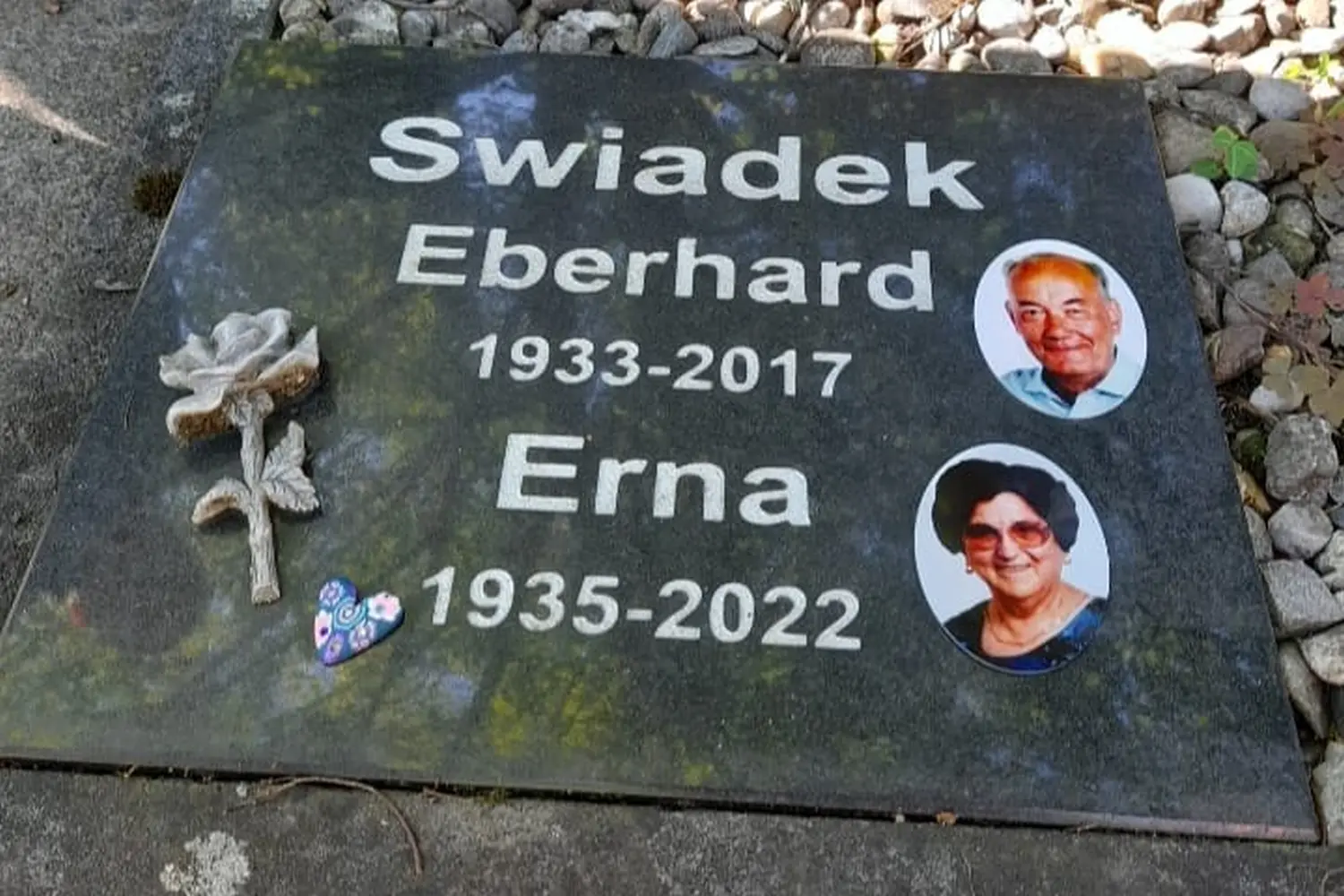 Ovale Bilder von Anna Ebert