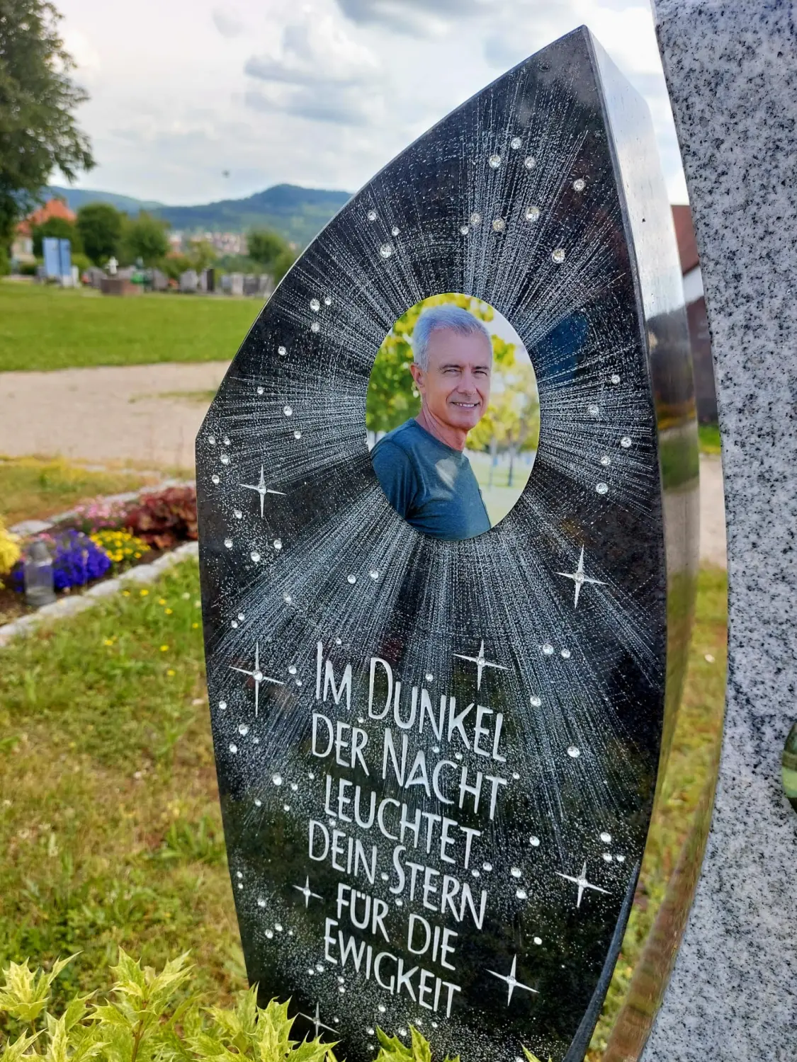 Ovale Bilder von Anna Ebert